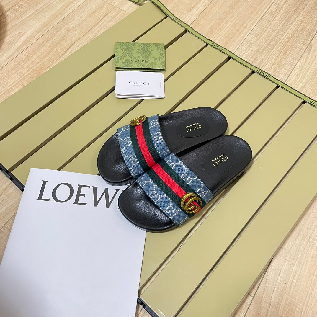 Gucci Slides Medal