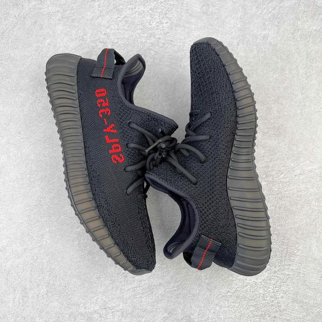adidas Yeezy Boost 350 V2 “Bred” – The Fan-Favorite OG Returns