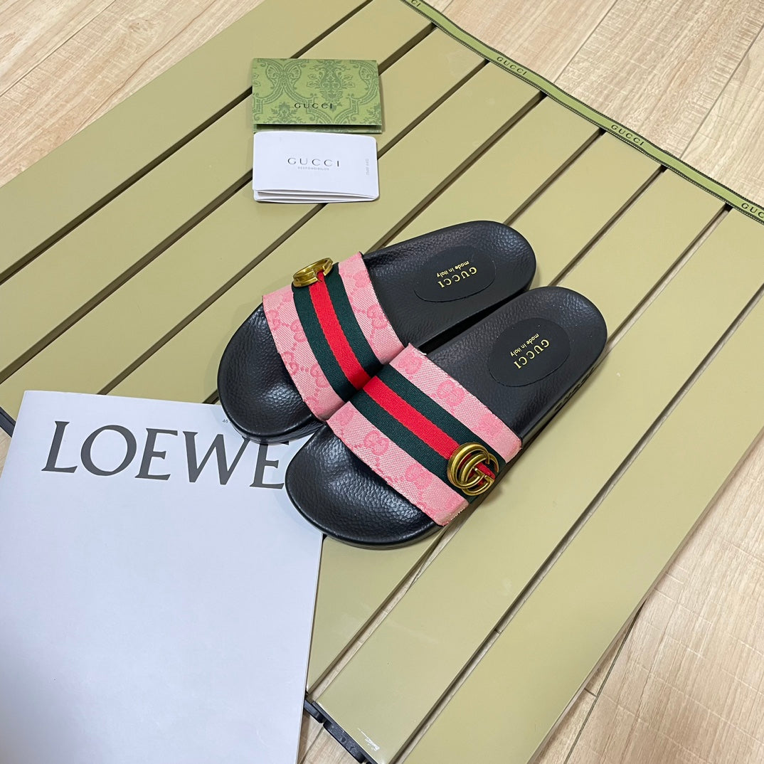Gucci Slides Medal