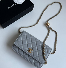 Chanel wallet on chain 2020