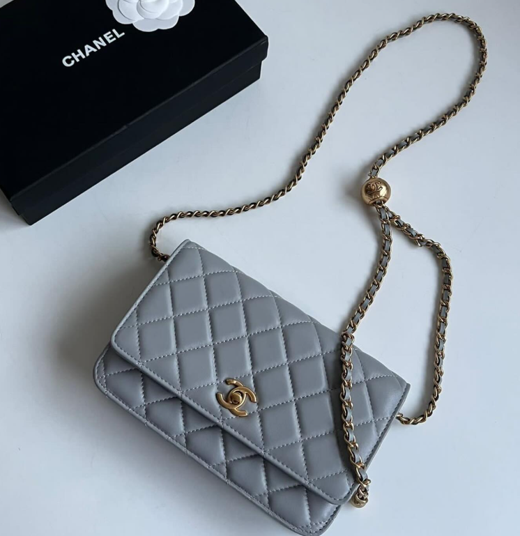 Chanel wallet on chain 2020