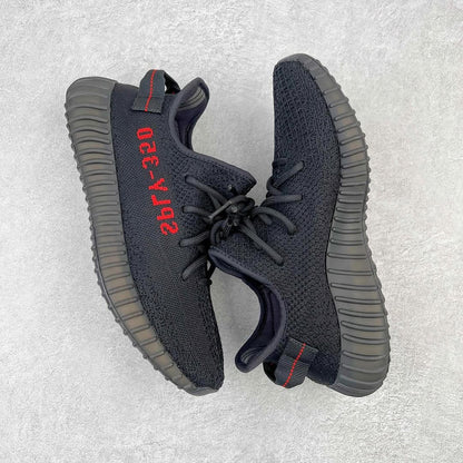 adidas Yeezy Boost 350 V2 “Bred” – The Fan-Favorite OG Returns
