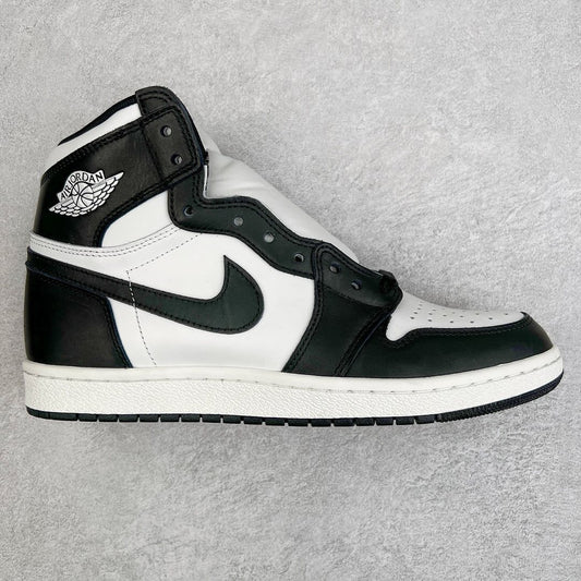 Air Jordan 1 Retro High OG “Black and White” (Panda)