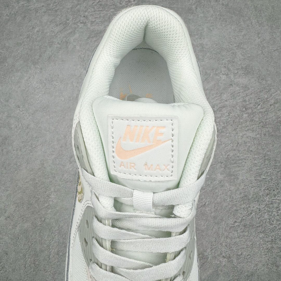 Nike Air Max 90 Light Bone/Gold – Chic & Sporty Vibes