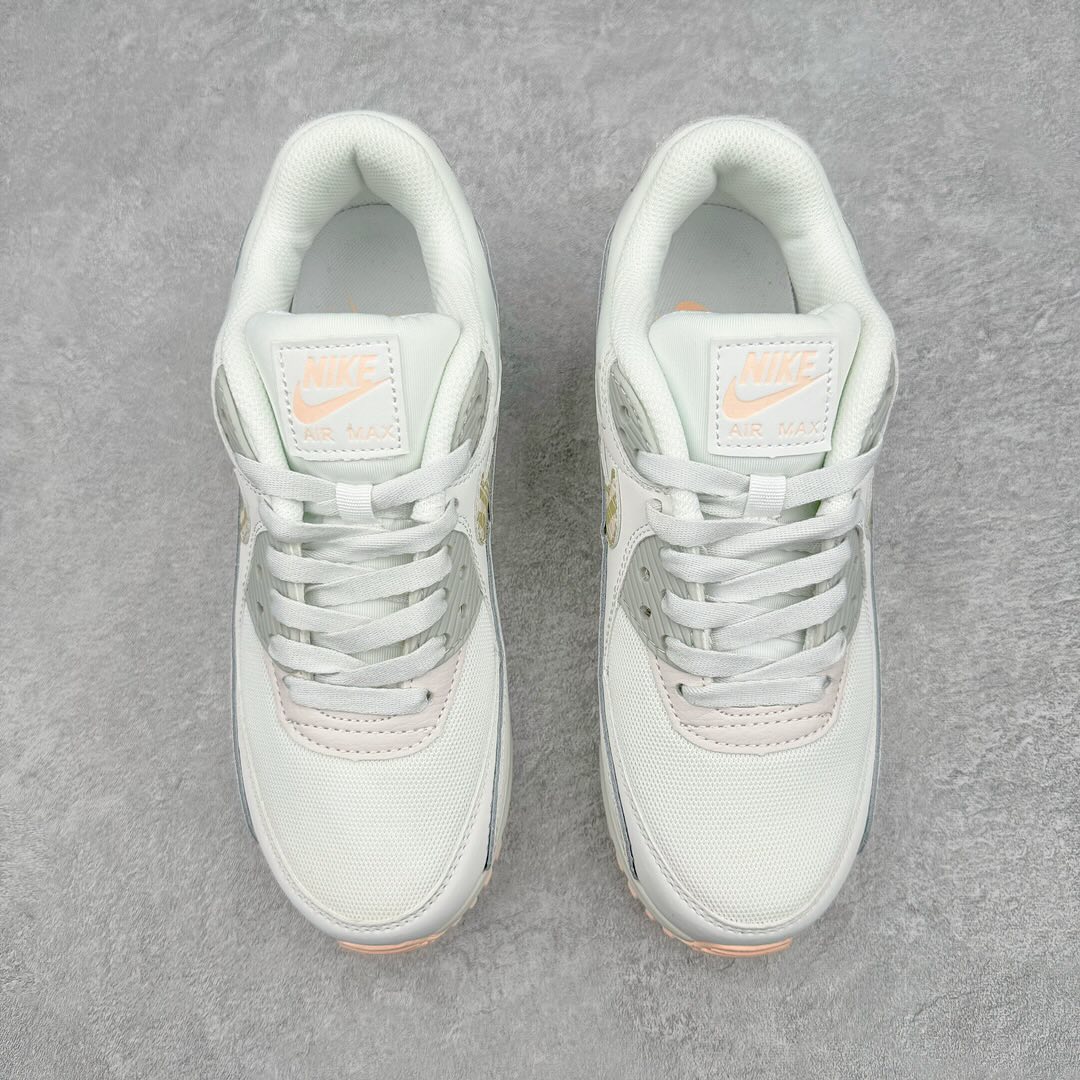 Nike Air Max 90 Light Bone/Gold – Chic & Sporty Vibes