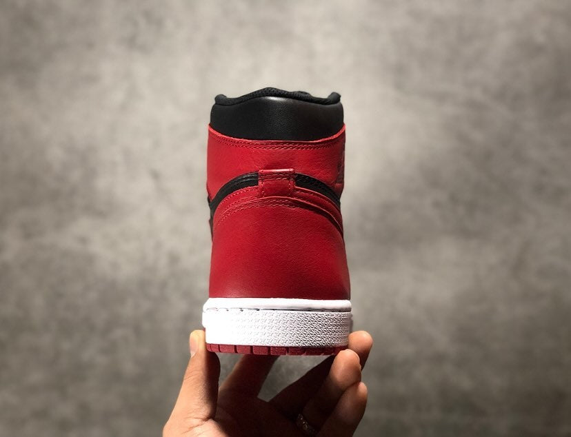 Air Jordan 1 Retro High OG “Bred” – The Icon That Started It All